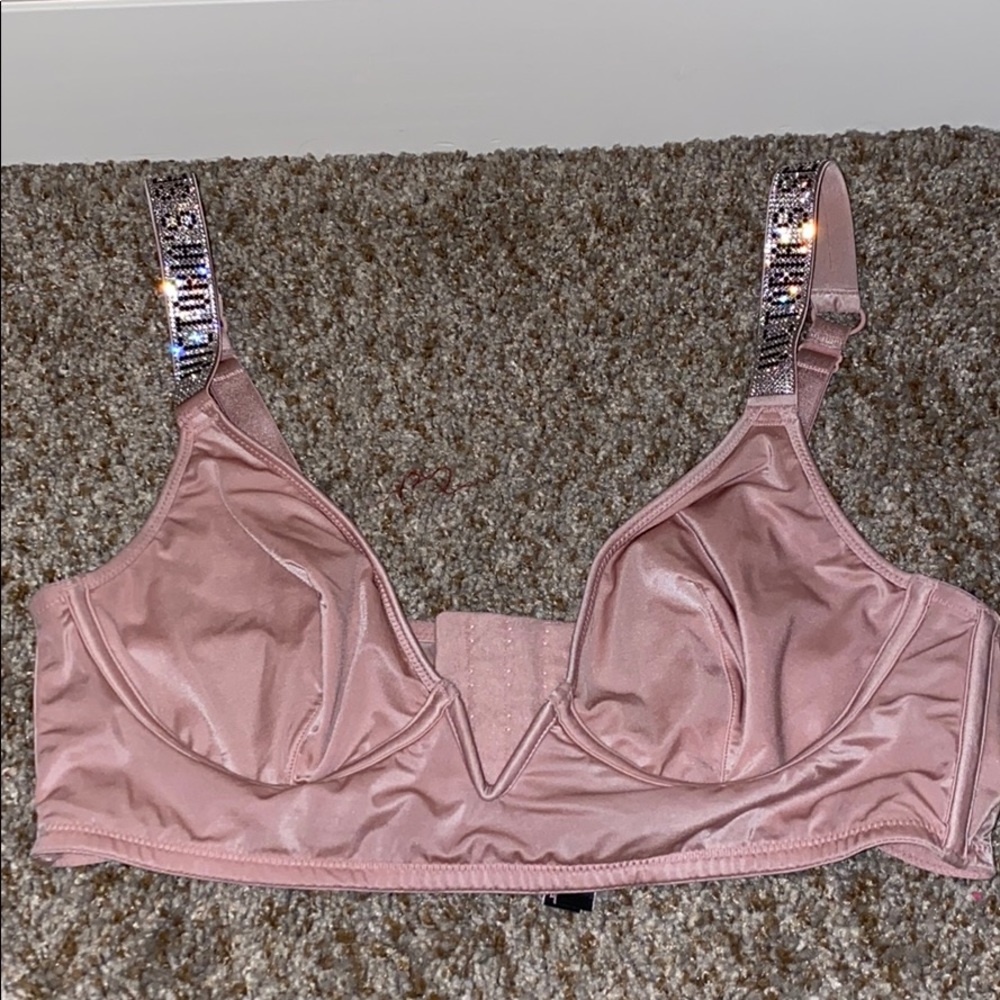 Shine strap VS bra